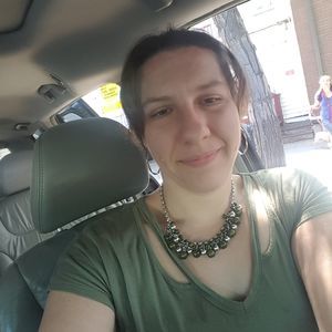 Meet your Posher, Charleen